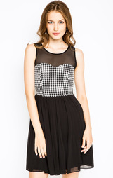 Платье Guess