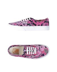 Низкие кеды и кроссовки Vans