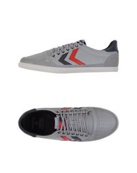 Низкие кеды и кроссовки Hummel