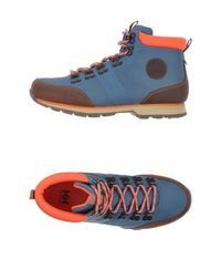 Полусапоги и высокие ботинки Helly Hansen