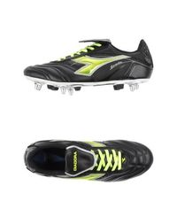 Низкие кеды и кроссовки Diadora