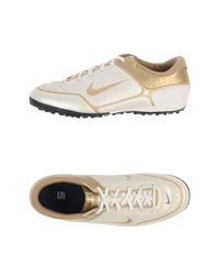 Низкие кеды и кроссовки Nike