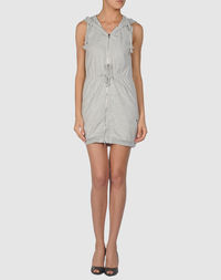 Короткое платье Cheap Monday