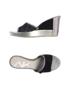 Сандалии Anne Klein