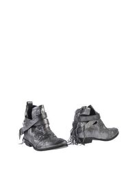 Серебристые Полусапоги и высокие ботинки Cinzia Araia