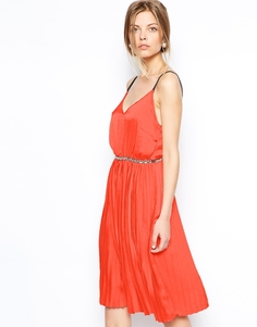 Платье миди с декоративной отделкой на поясе ASOS
