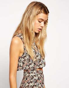 Укороченный топ с цветочным узором в старинном стиле ASOS Reclaimed Vi