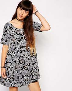 Свободное платье с узором пейсли ASOS - Черный