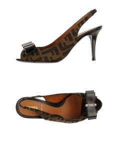 Сандалии Fendi