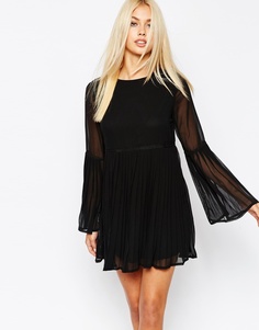 Свободное платье с расклешенными рукавами Missguided - Черный