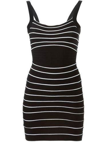 herve leger черное платье в пол. Смотреть фото herve leger черное платье в пол. Смотреть картинку herve leger черное платье в пол. Картинка про herve leger черное платье в пол. Фото herve leger черное платье в пол