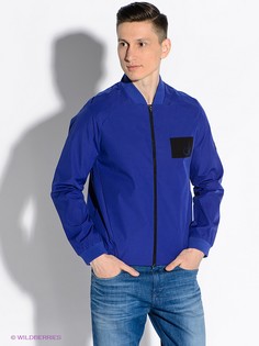 Куртки Calvin Klein