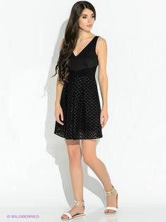 Платья PINKO