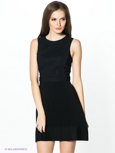 Платья PINKO