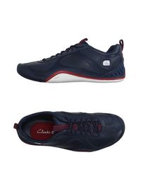 Низкие кеды и кроссовки Clarks