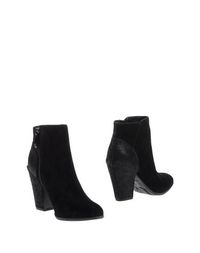 Черные Полусапоги и высокие ботинки Guess