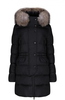 Пуховик с капюшоном Moncler