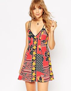 Платье с контрастной отделкой и принтом кантха ASOS - Мульти