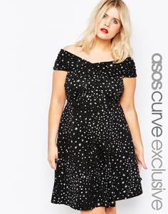 Короткое приталенное платье с пестрым принтом звезд ASOS CURVE