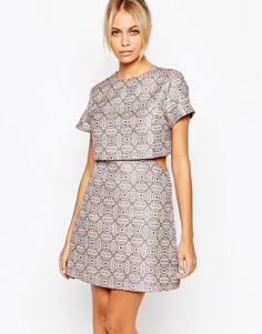 Парчовое платье-трапеция Fashion Union - Розовый