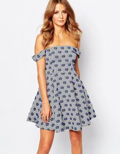Жаккардовое платье с открытыми плечами Millie Mackintosh - 3c6876 синий