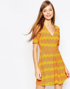 Приталенное жаккардовое платье-трапеция ASOS - Оранжевый
