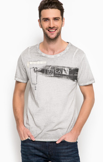 Футболка Guess