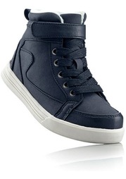 Высокие ботинки