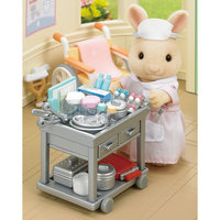 Набор "Медсестра с аксессуарами", Sylvanian Families -