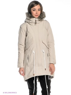 Куртки Reebok