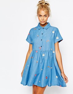 Джинсовое платье‑рубашка на пуговицах с нашивками Lazy Oaf - Синий