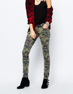 Облегающие джинсы с камуфляжным принтом Tripp NYC - Зеленый
