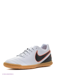 Бутсы Nike