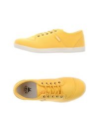 Низкие кеды и кроссовки Cmyk Shoes