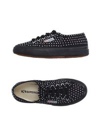 Низкие кеды и кроссовки Superga