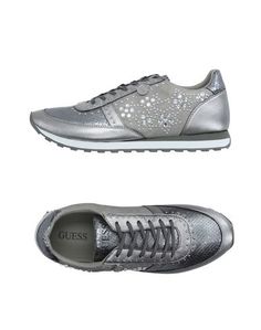 Низкие кеды и кроссовки Guess