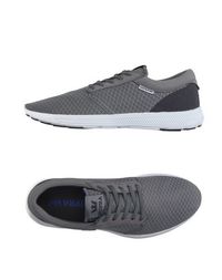 Низкие кеды и кроссовки Supra