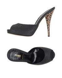 Сандалии Fendi