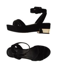 Сандалии Stuart Weitzman