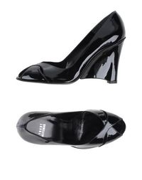 Туфли Stuart Weitzman