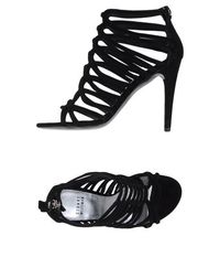 Сандалии Stuart Weitzman