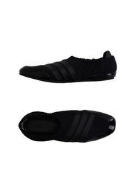 Низкие кеды и кроссовки Y-3