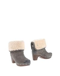 Серые Полусапоги и высокие ботинки UGG Australia