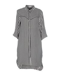 Короткое платье Costume Nemutso