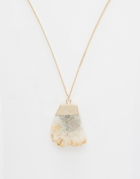 Золотистое ожерелье с подвеской из полудрагоценного камня ASOS