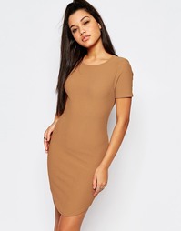 Фактурное облегающее платье с закругленным низом Missguided Curve
