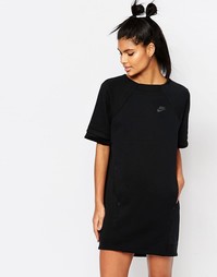 Роскошное флисовое платье-футболка Nike - Черный