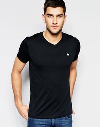 Черная облегающая футболка с V-образным вырезом Abercrombie &amp; Fitch