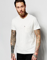 Белая футболка с карманом Levi's Sunset - Дымчатый белый Levi's®