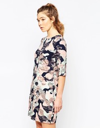 Платье с камуфляжным принтом Sugarhill Boutique Amelia - Мульти